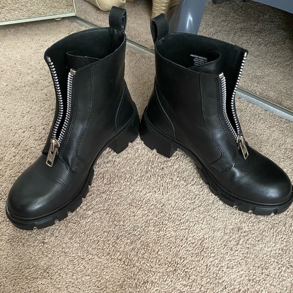 Steve Madden Popular Tiktok Grungy Boots Never Worn size 8 - Picture 2 of 5